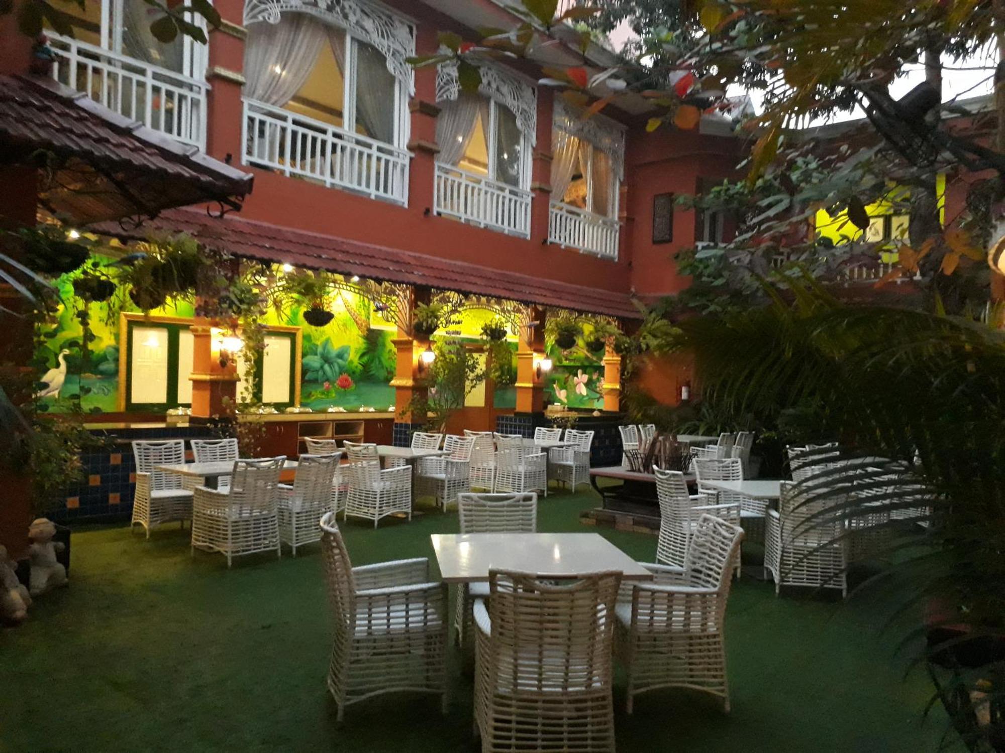 Mayfair Rourkela Luaran gambar