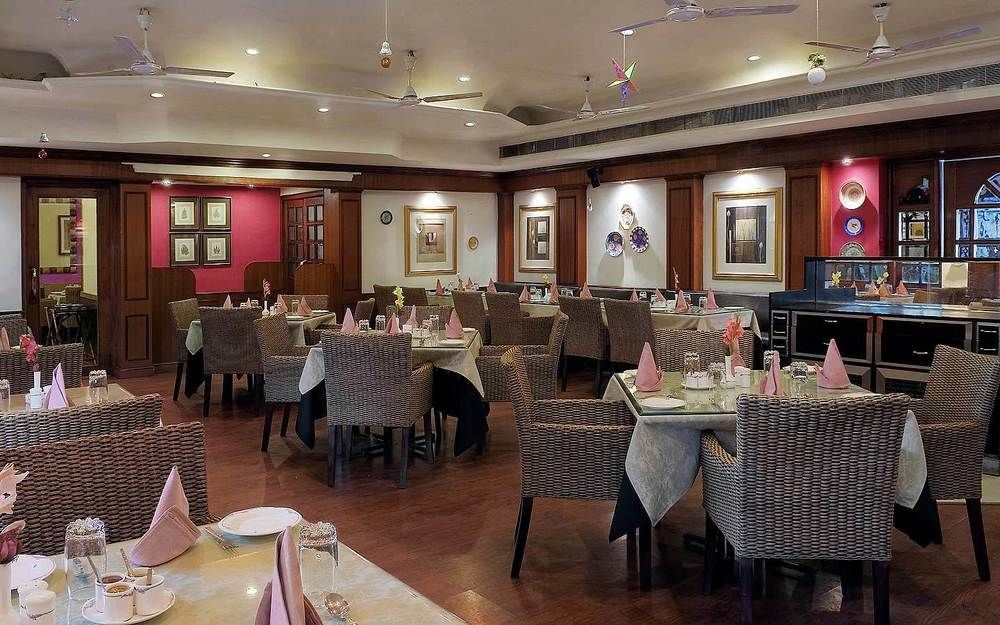 Mayfair Rourkela Luaran gambar